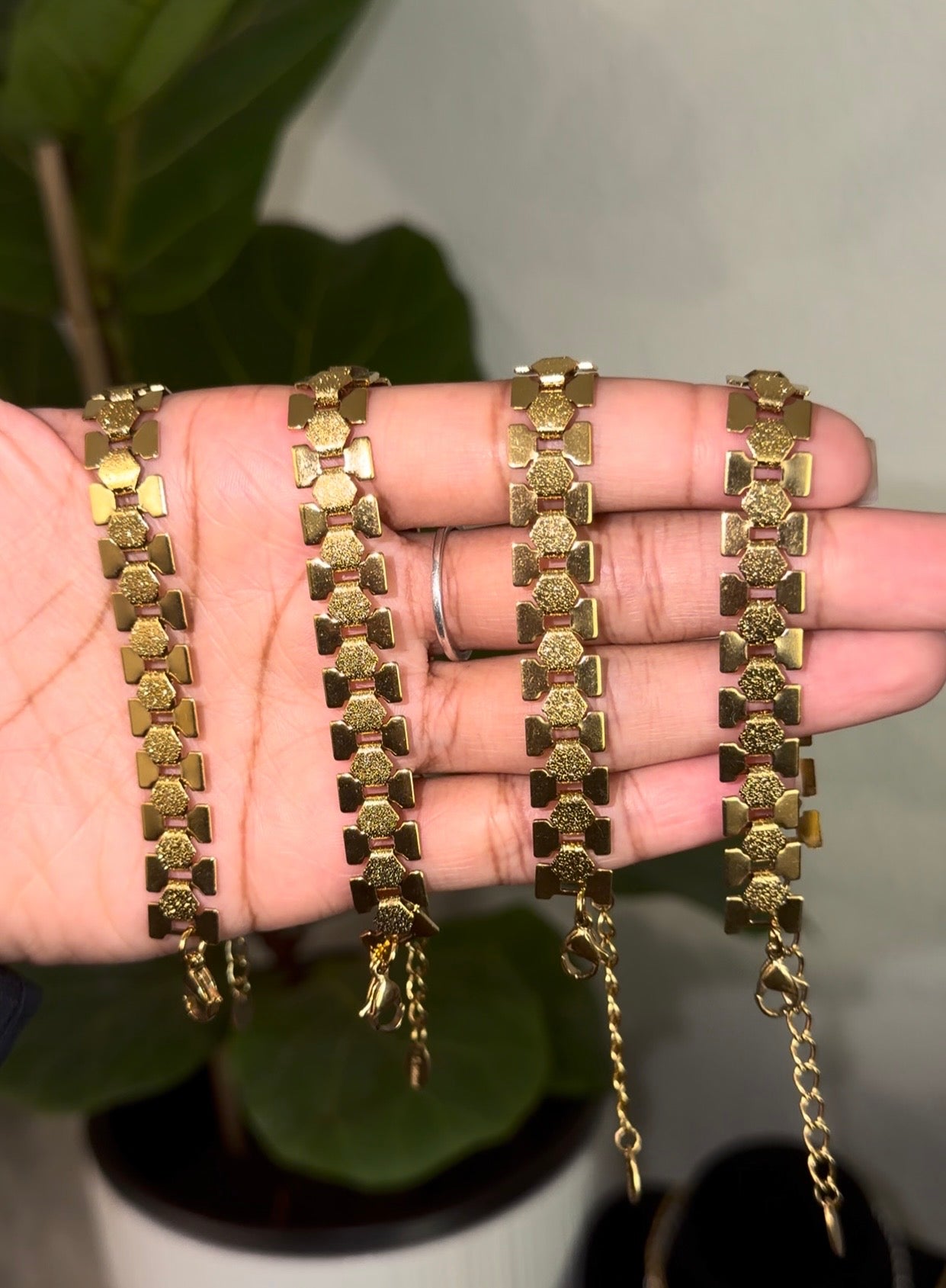 18k flat bracelet