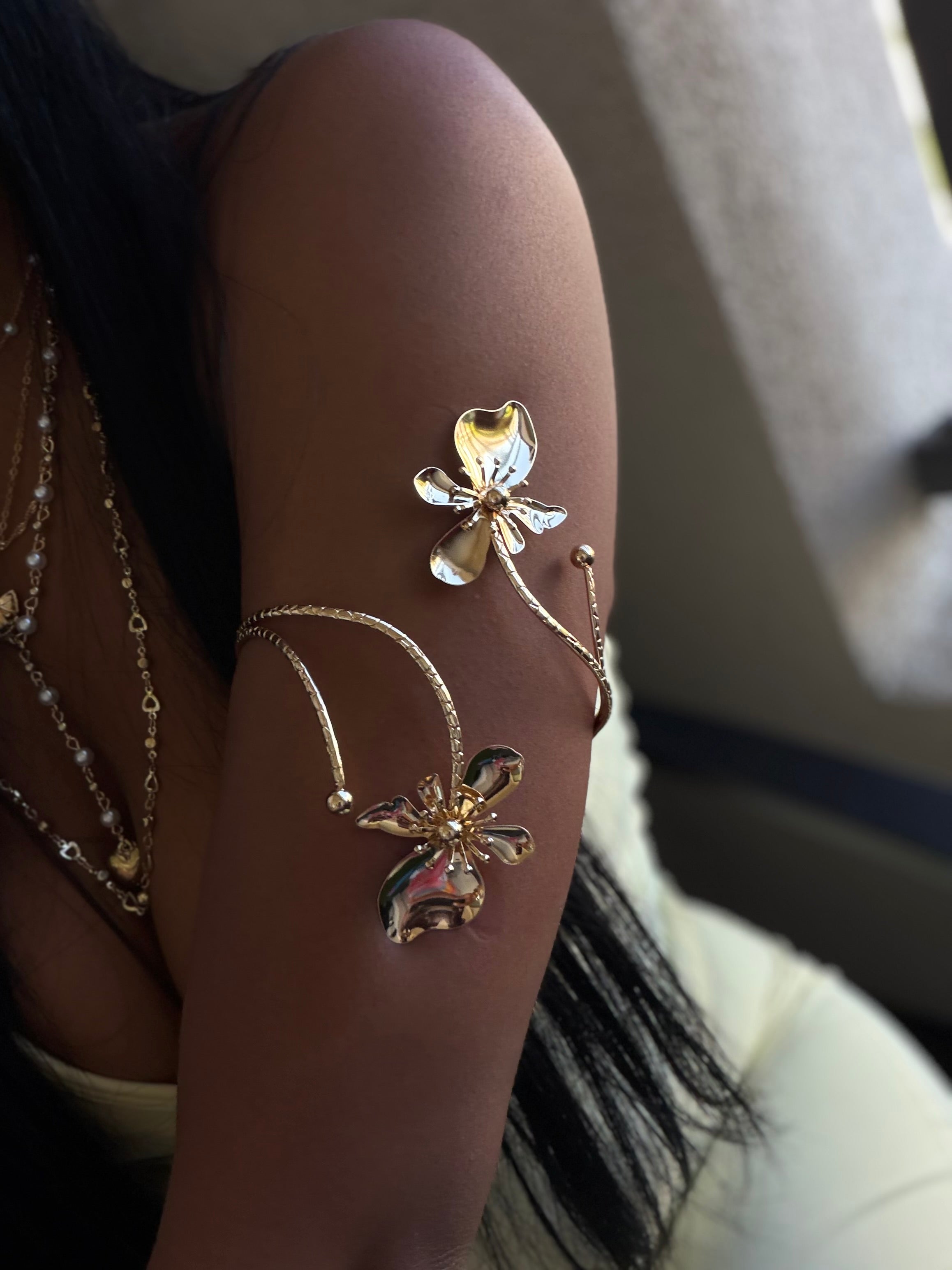 Flower arm cuff